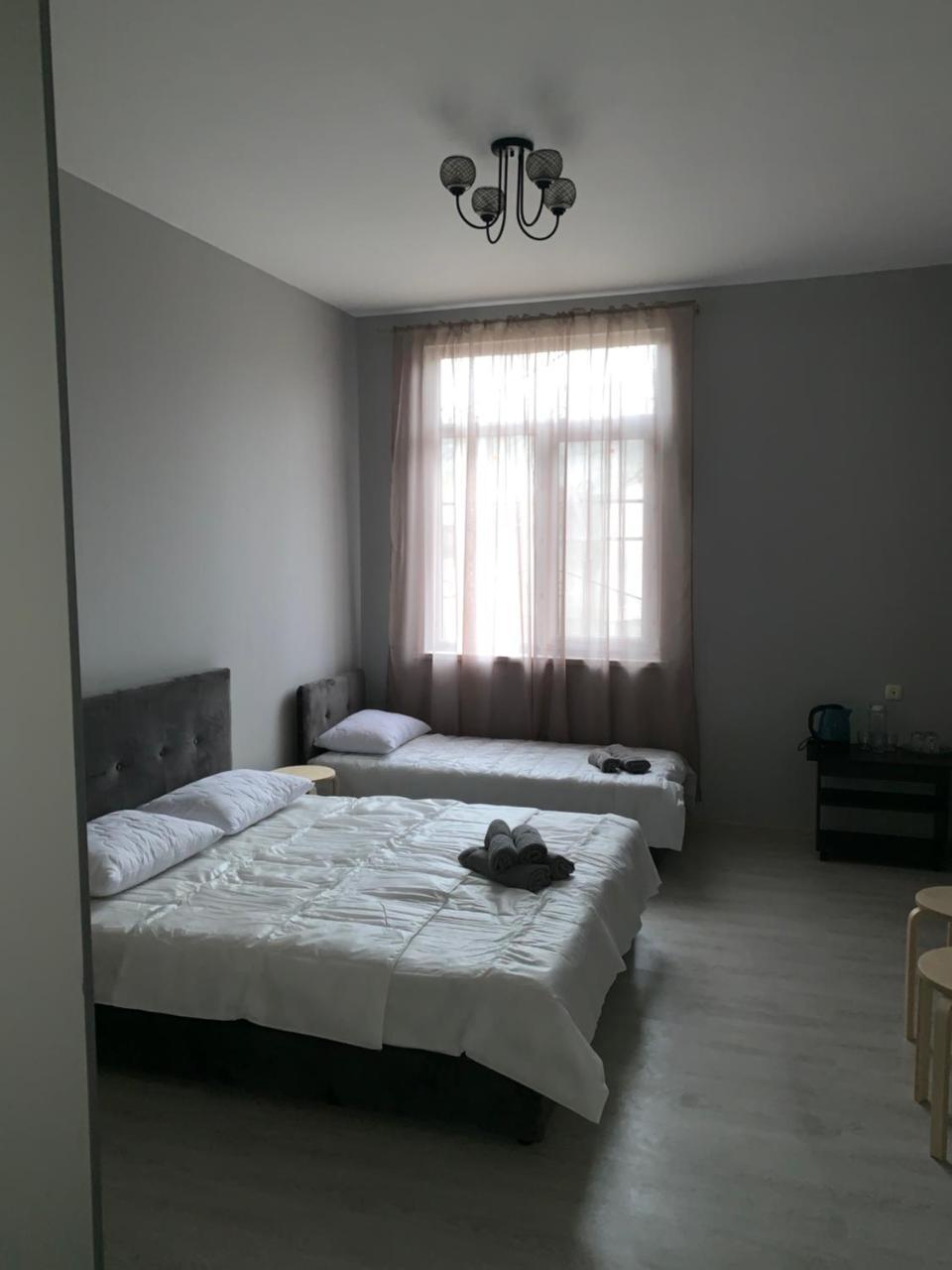 Гостевой Двор Дамира Hotel Pizunda Exterior foto